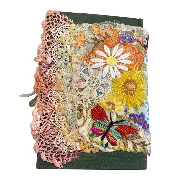 Handmade vintage book journal - slow stitched hand embroidered cover - Picture 2 of 15
